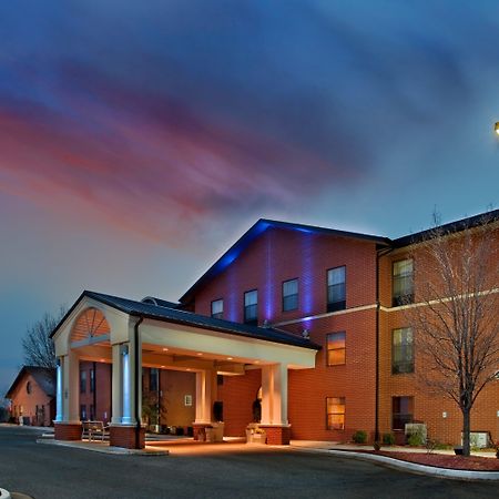 Holiday Inn Express & Suites Batesville By Ihg Exterior foto