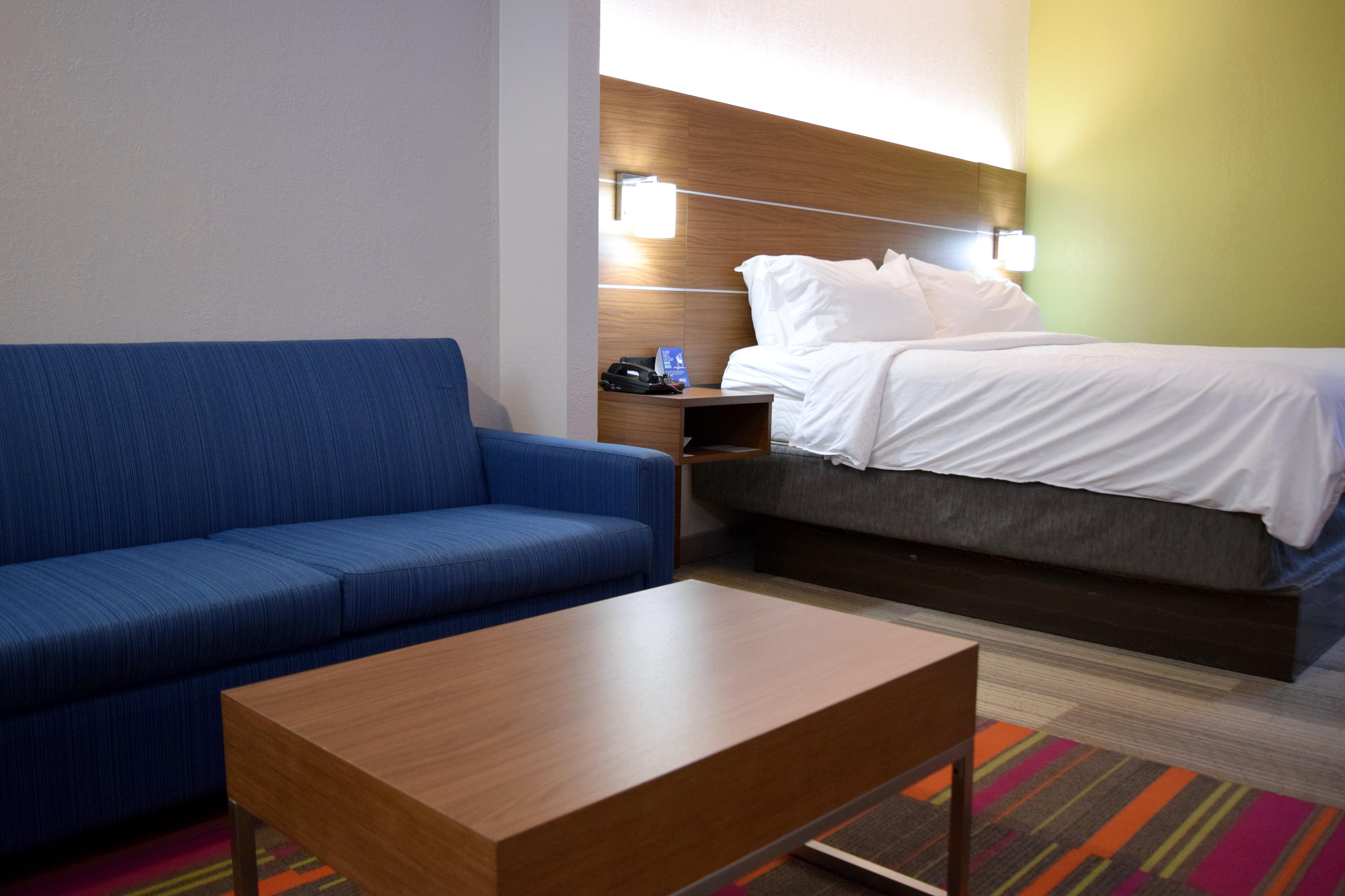 Holiday Inn Express & Suites Batesville By Ihg Exterior foto